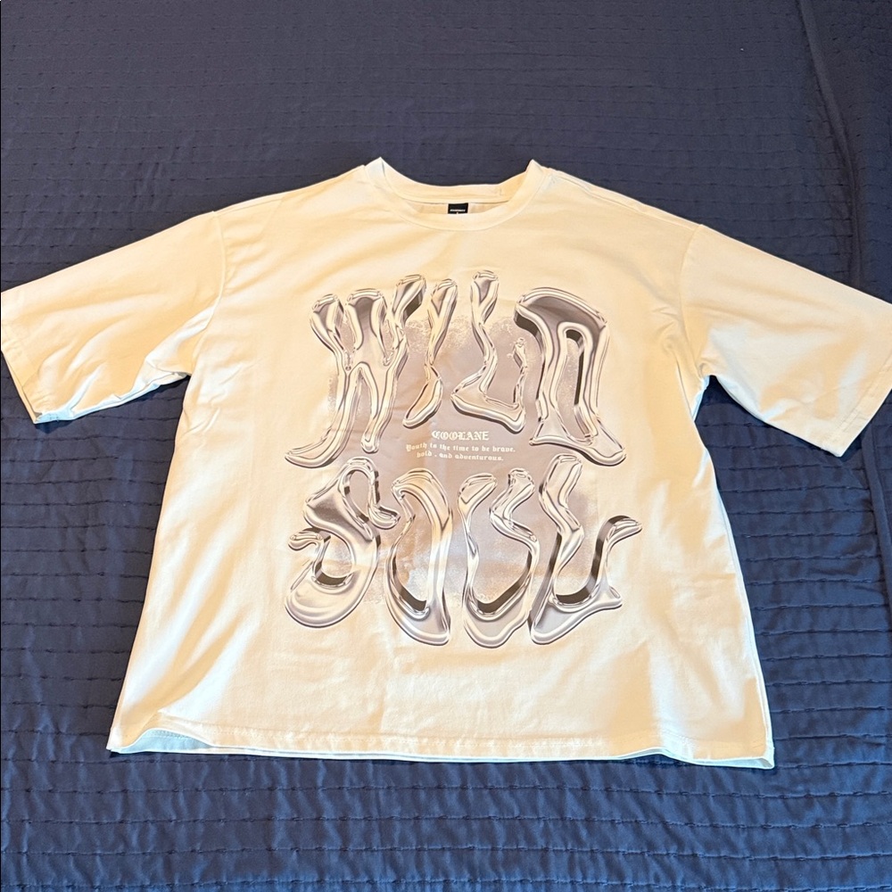 Mainstay White T-Shirt with Abstract Design